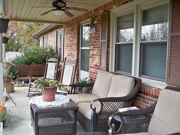 4th image of 228 Huntington Hills Dr
