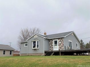 100 S Marigold St, Ishpeming, MI 49849