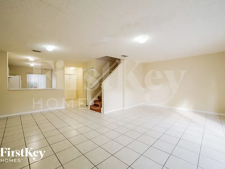 14048 SW 179th St — Photo 4