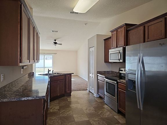 4th image of 1842 Cherry Creek Way