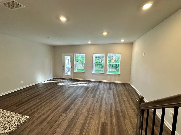 4104 Holland Grove Rd #- — Photo 4