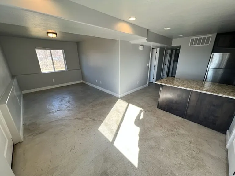 583 N 400 E — Photo 17