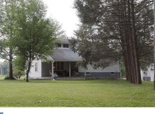 536 Schoolhouse Rd, Bernville, PA 19506