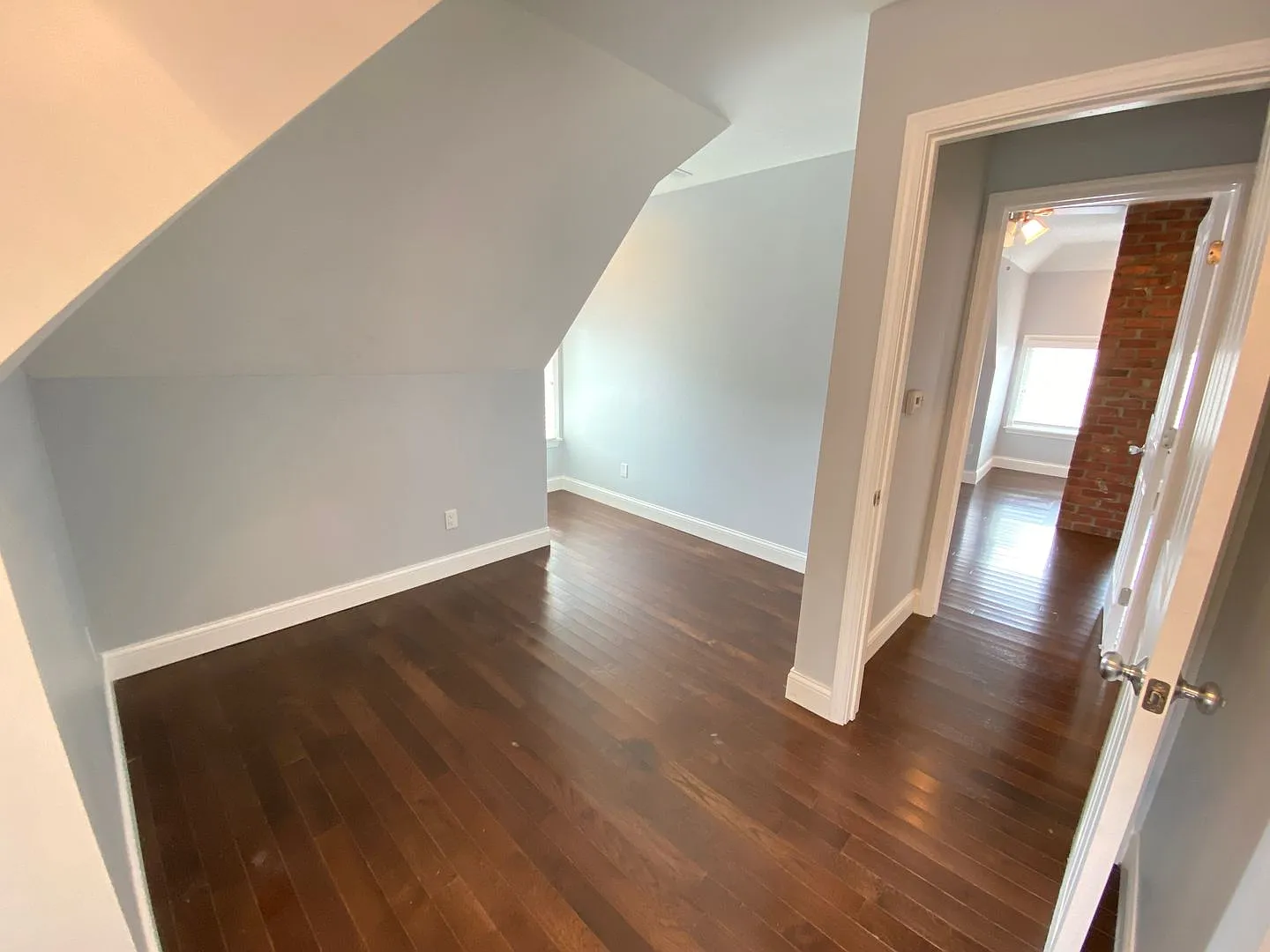 Stunning OSU Central Campus House with Amazing Renovation — Photo 3