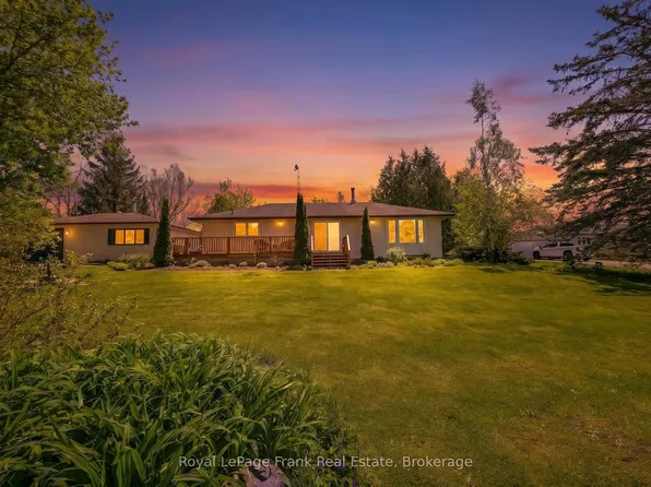 835 Kimberly Dr, Selwyn, ON K0L 1T0