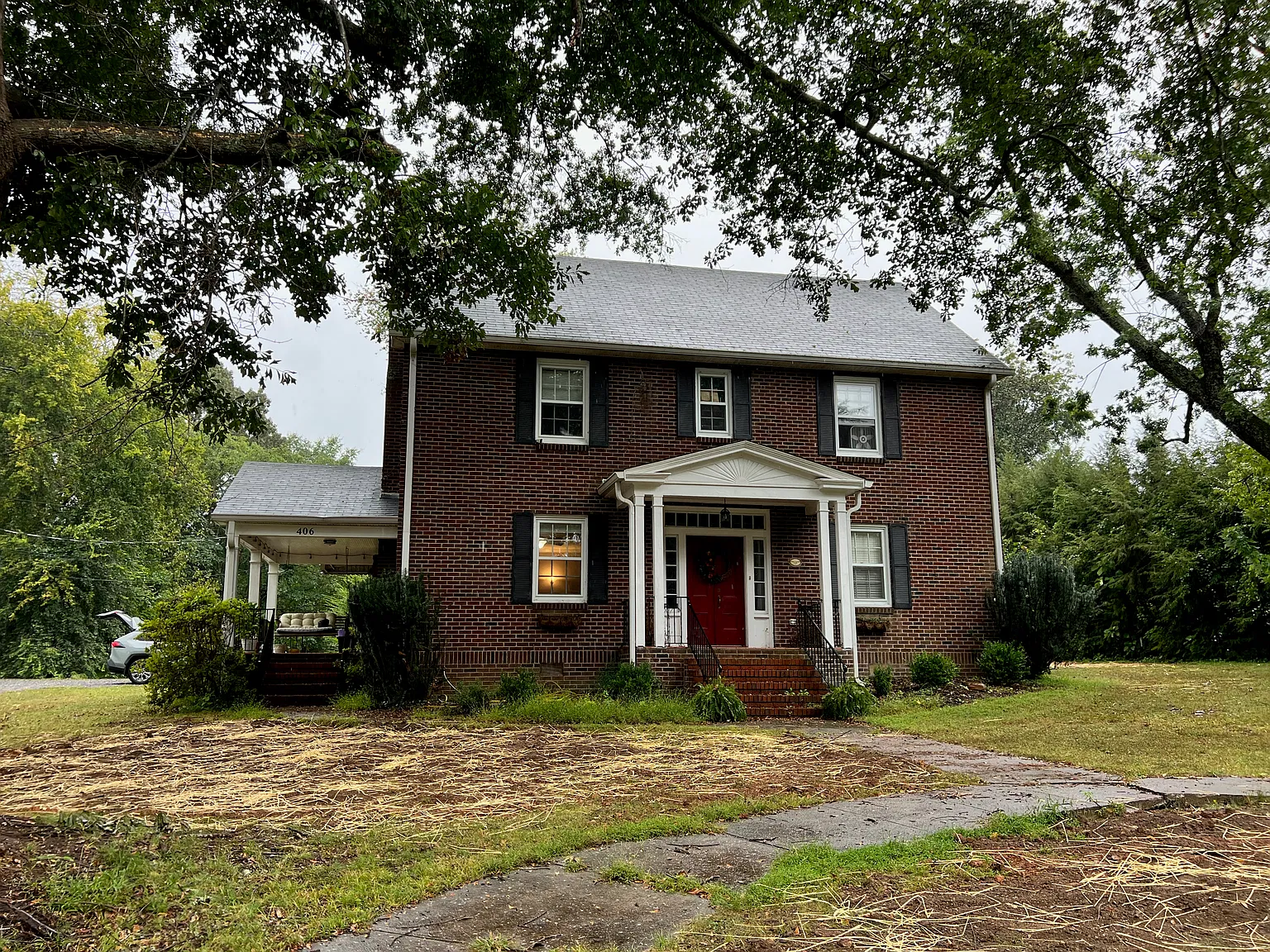 2 bed, 1400 sqft, $1,100 — Photo 1