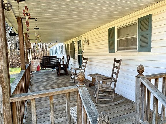 2nd image of 26 River Oak Dr