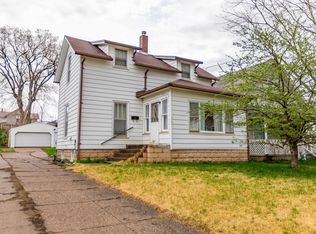1107 Orange St, Muscatine, IA 52761