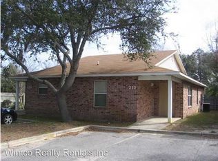 213 Classic Ct, Fort Walton Beach, FL 32548