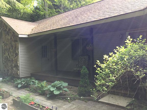3rd image of 5341 Mackenzie Dr