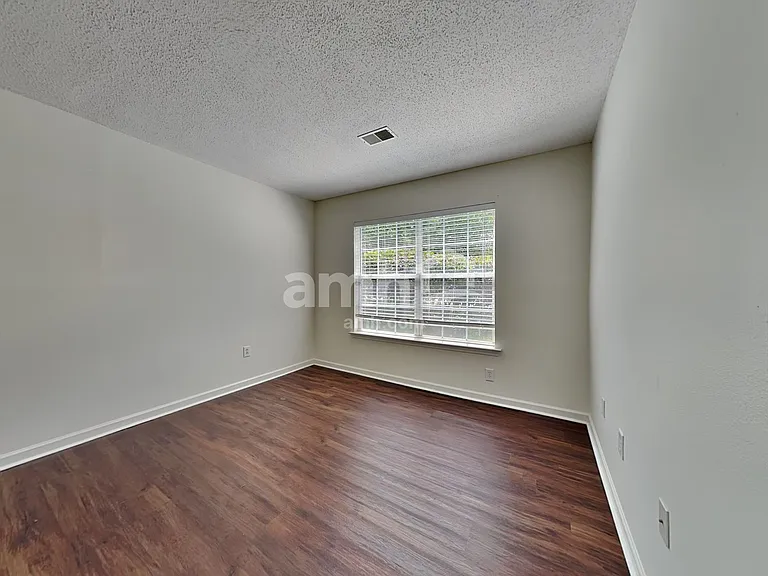 200 Revis Creek Ct — Photo 7