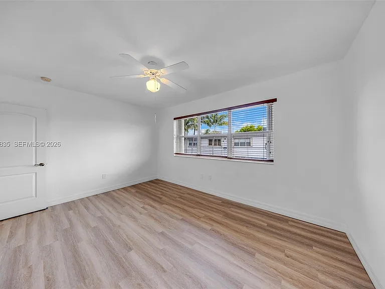 7801 Hispanola Ave #4 — Photo 13