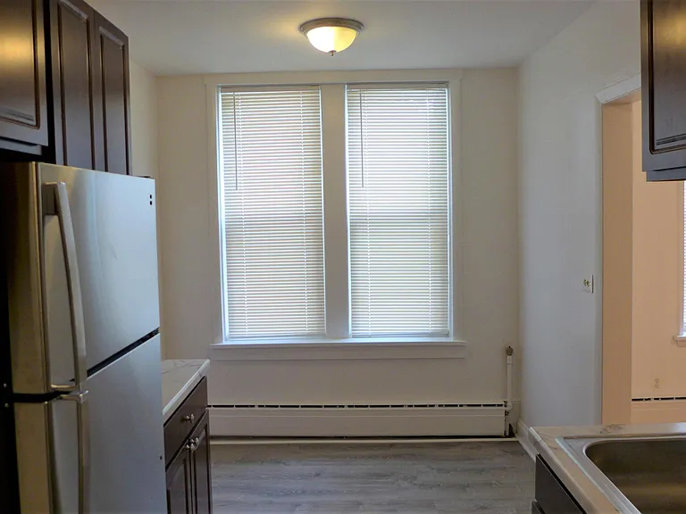 437 S Scoville Ave — Photo 10