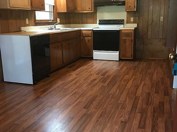 5th image of 126 Brookwood Dr