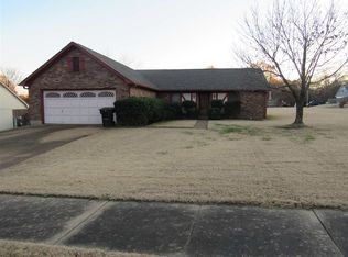 323 Fletcher Hollow Rd, Collierville, TN 38017