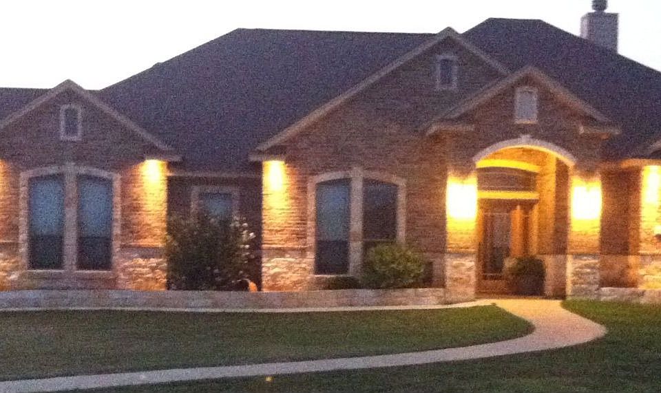 1st image of 2066 Allena Ln