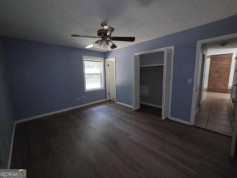 504 Martha Dr — Photo 17
