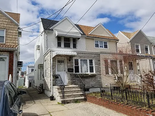 Sold by Bay Sun Realty Inc | media 15