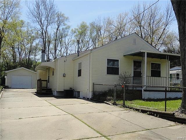 1st image of 116 Franke Ave