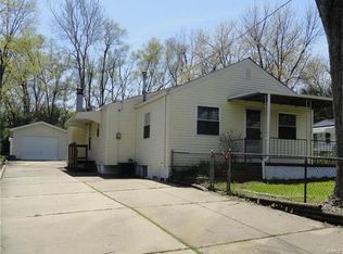 116 Franke Ave, Maryland Heights, MO 63043