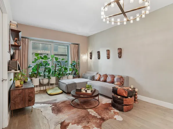 10 Nevins Street image 1 of 13