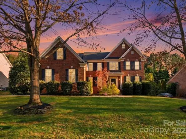 3214 Blackburn Dr, Waxhaw, NC 28173