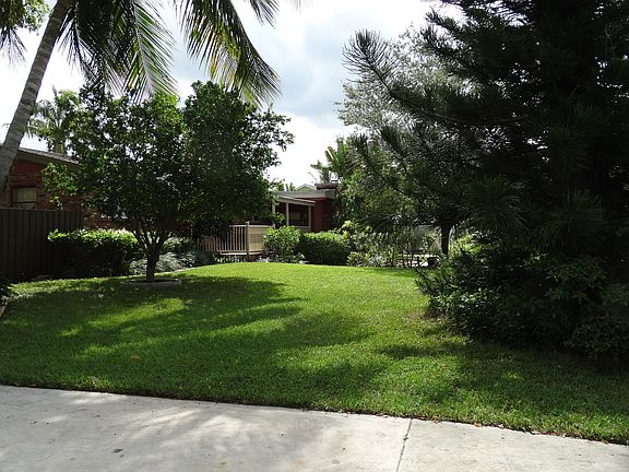 Driveway on East side 