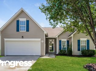 4608 Fox Thorne Dr, Charlotte, NC 28216