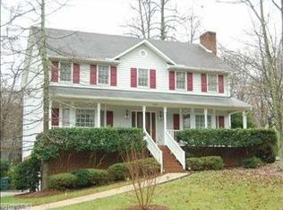 2088 Pembrooke Forest Dr, Winston Salem, NC 27106