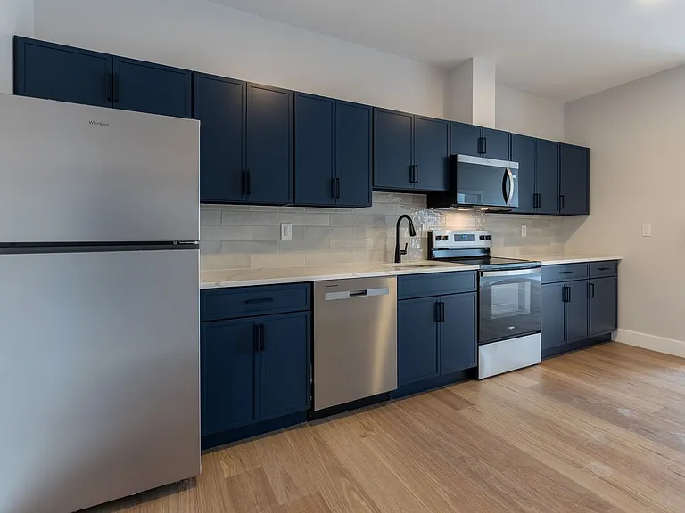 213 French St — Photo 10