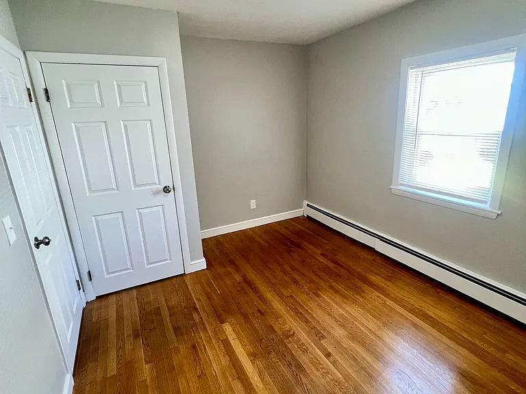 398 Newton St #1 — Photo 11