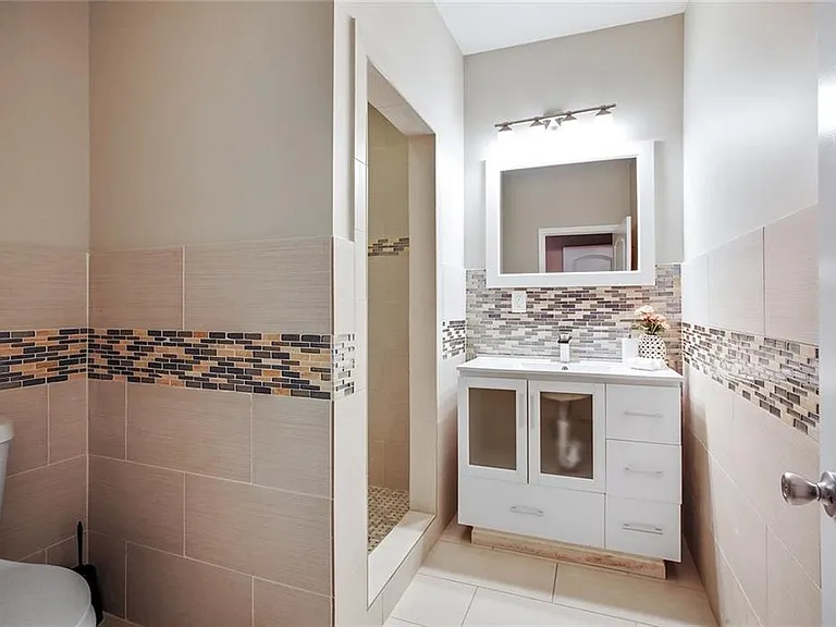 4309 Elba St — Photo 12
