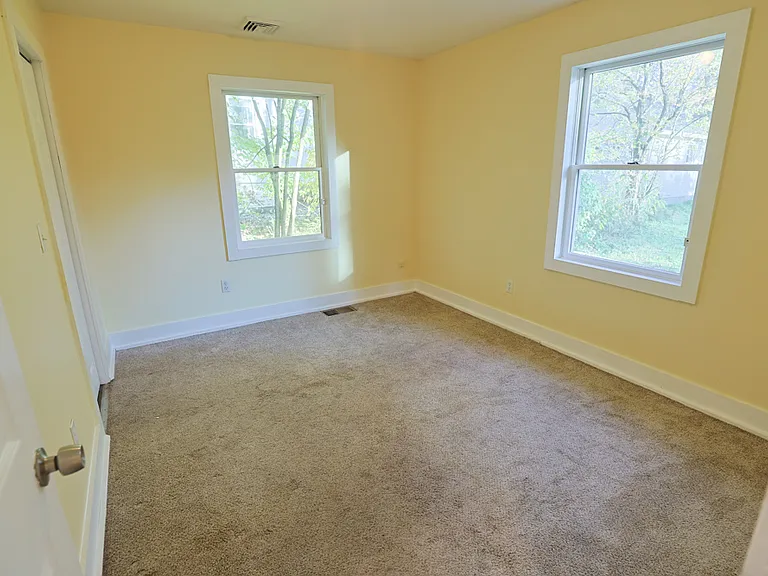 28 Mulford Ave — Photo 22
