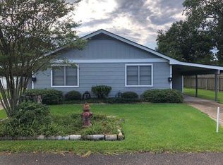 17 Clayton Dr, Norco, LA 70079
