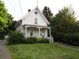 180 College St, Amherst, MA 01002