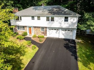 49 Ledgewood Rd, Framingham, MA 01701