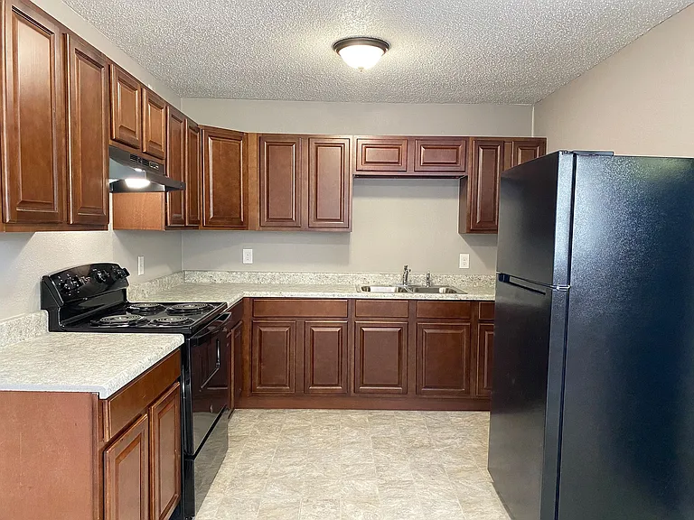 7107 Redwood Dr — Photo 4
