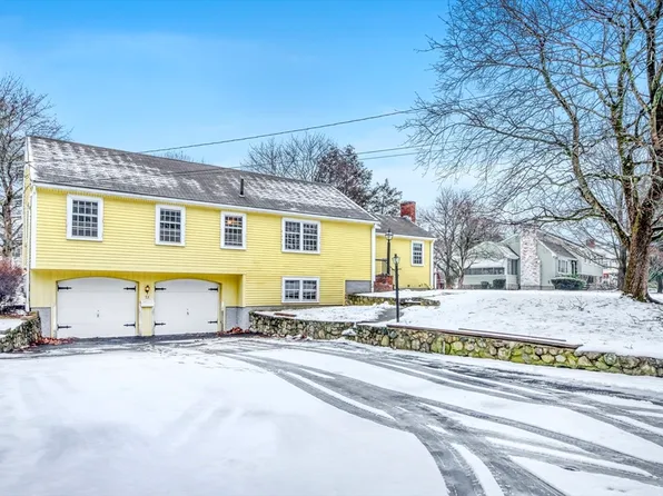 53 Aran Rd, Westwood, MA 02090