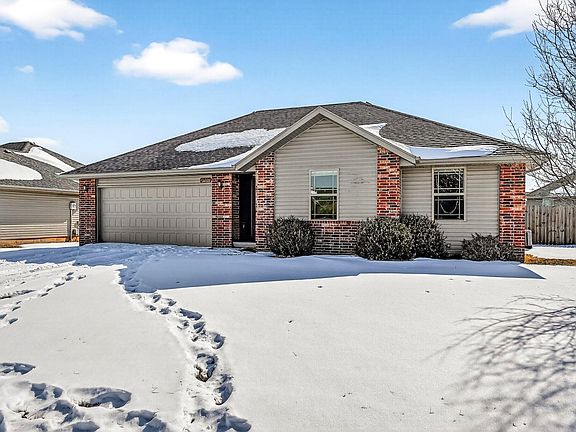 2nd image of 5560 W Longleaf Drive