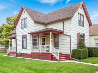 2008 N Wisconsin St, Racine, WI 53402