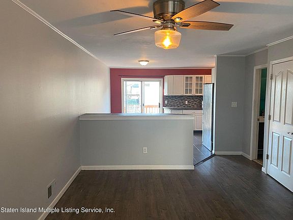 4th image of 21 College Ct #1