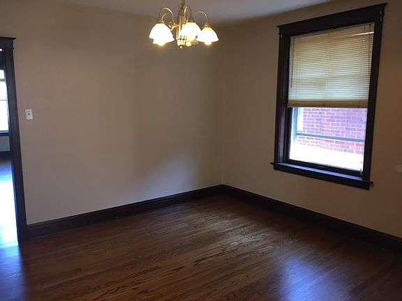 3rd image of 4947A Tholozan Ave #A