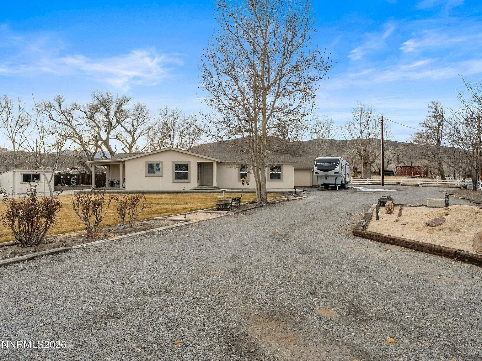 1125 Truckee Ln photo 1