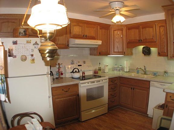 2nd image of 2929 Sunnyside Dr APT 126
