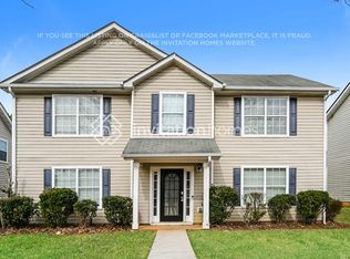 6745 Lake Erie Ln, Fairburn, GA 30213