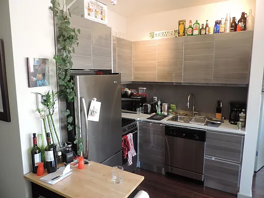 Rented by J Misrahi Realty Corp | media 4