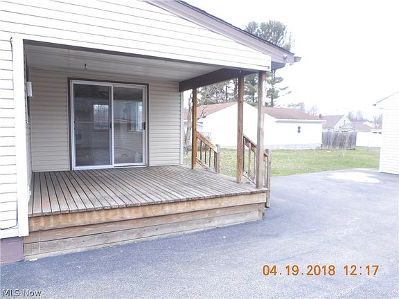 3rd image of 216 Eldon Dr NW