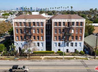 2000 Arlington Ave, Los Angeles, CA 90018
