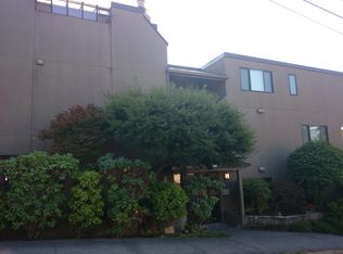 920 5th Ave N APT 1, Seattle, WA 98109