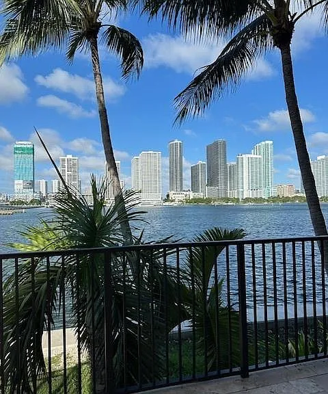 801 N Venetian Dr #1103 — Photo 37